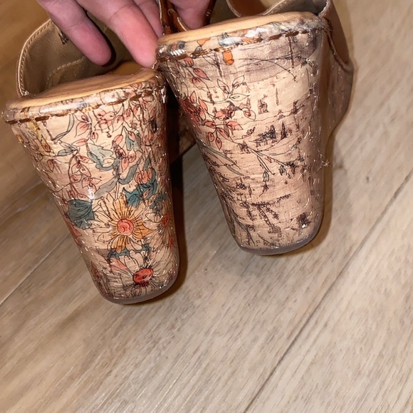 BOC Born Concept Floral Wedge Brown Leather Cork Slip On Heel size 9 - Picture 5 of 10